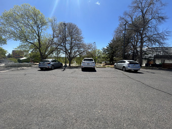 Enlarge photo 1