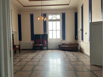 Enlarge photo 105