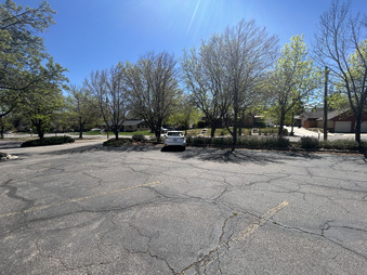 Enlarge photo 1