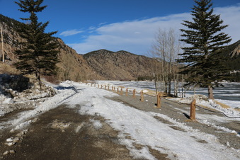 Enlarge photo 1