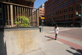 Enlarge photo 11