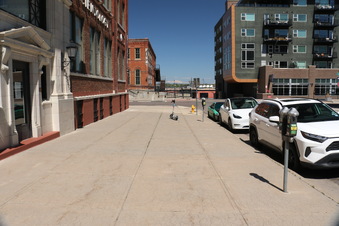 Enlarge photo 35