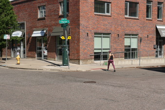 Enlarge photo 6