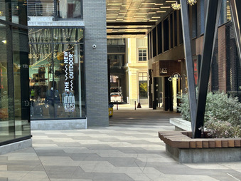 Enlarge photo 32