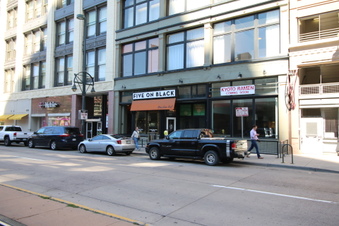 Enlarge photo 29
