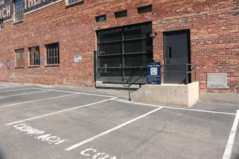 Enlarge photo 34