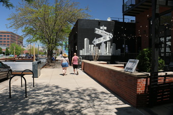 Enlarge photo 46