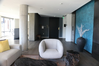 Enlarge photo 51