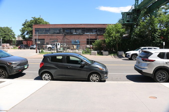 Enlarge photo 38