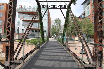 Enlarge photo 22