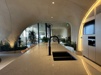 Enlarge photo 118