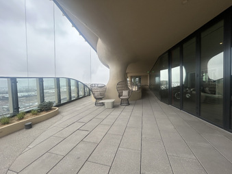 Enlarge photo 213