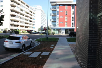 Enlarge photo 12