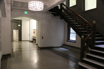 Enlarge photo 36
