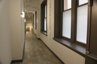 Enlarge photo 38