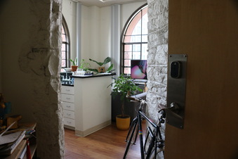 Enlarge photo 43