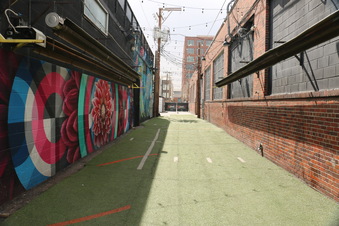 Enlarge photo 11