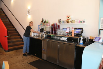 Enlarge photo 35