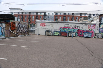 Enlarge photo 46