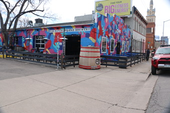 Enlarge photo 35