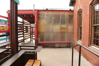 Enlarge photo 105