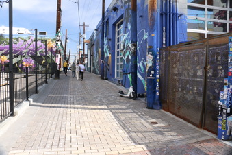 Enlarge photo 11