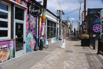 Enlarge photo 18