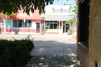 Enlarge photo 77