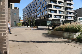 Enlarge photo 14