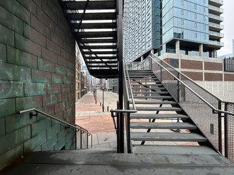 Enlarge photo 16