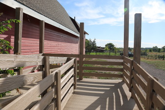 Enlarge photo 44