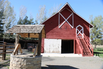 THE BOULDER FARMHOUSE