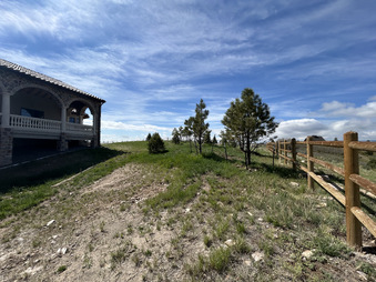 Enlarge photo 19