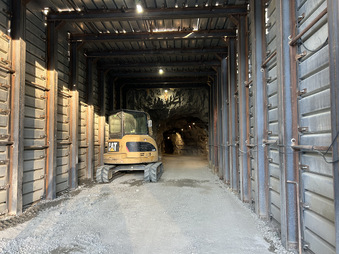 Enlarge photo 48