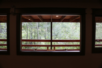 Enlarge photo 96