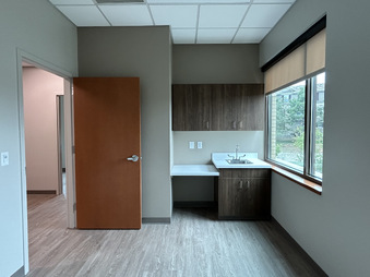 Enlarge photo 37