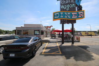 DAVIE'S CHUCK WAGON DINER
