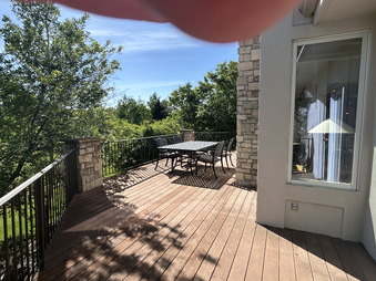 Enlarge photo 37