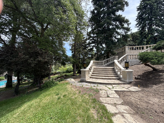 Enlarge photo 59
