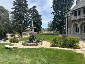 Enlarge photo 103