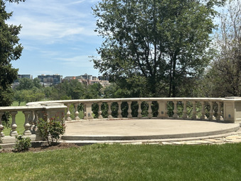 Enlarge photo 118