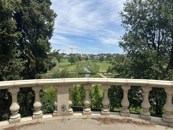 Enlarge photo 123