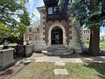 Enlarge photo 129