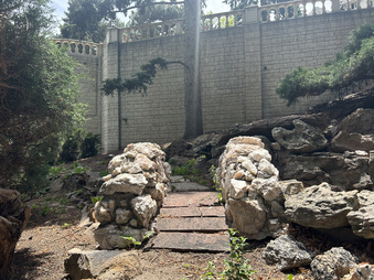 Enlarge photo 163
