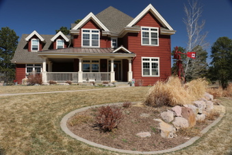 RED FARMHOUSE
