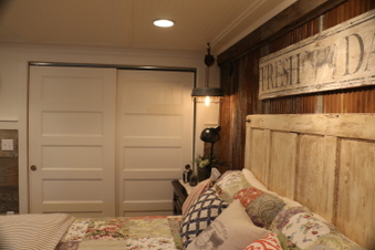 Enlarge photo 136