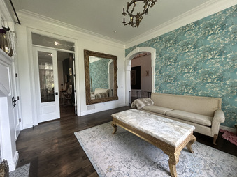 Enlarge photo 125