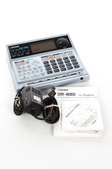 Boss DR880