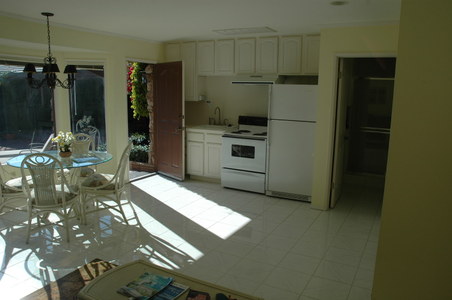 Enlarge photo 33