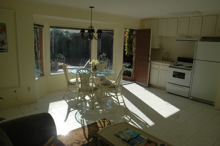 Enlarge photo 34